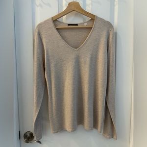 NWOT Tahari V Neck Beige Knit Sweater